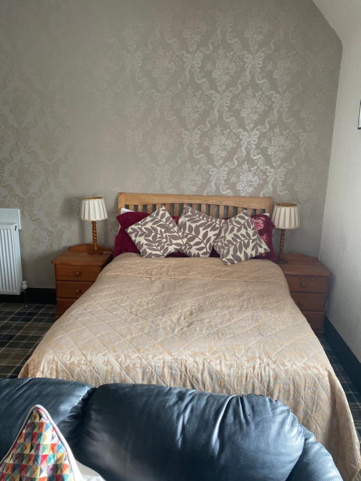 דינגוול Cromarty View Guest House Accommodations & B&B מראה חיצוני תמונה