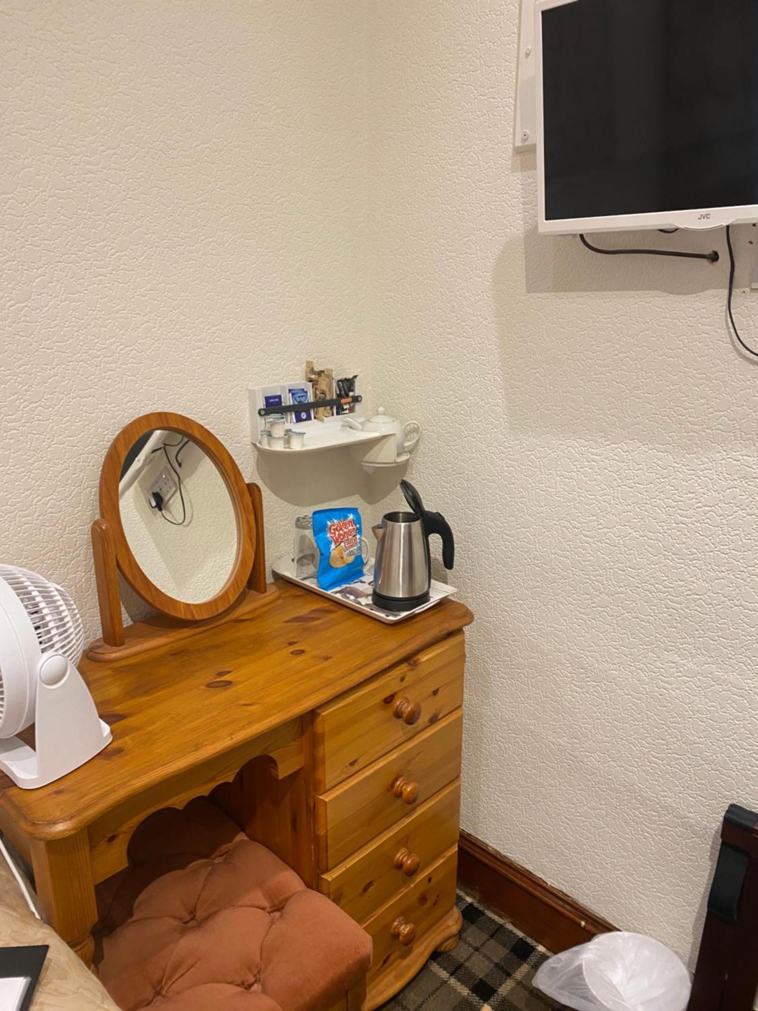 דינגוול Cromarty View Guest House Accommodations & B&B מראה חיצוני תמונה