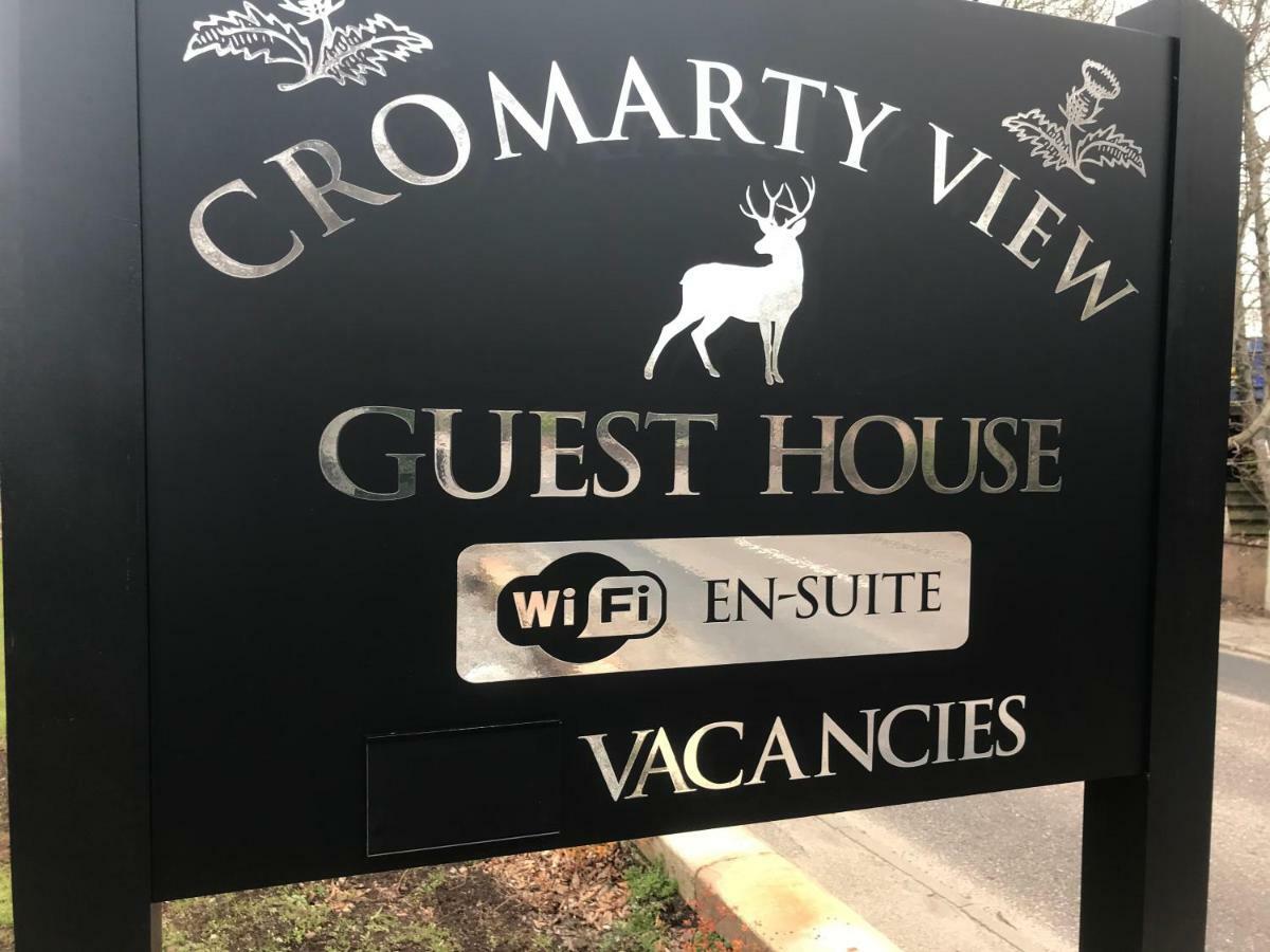 דינגוול Cromarty View Guest House Accommodations & B&B מראה חיצוני תמונה